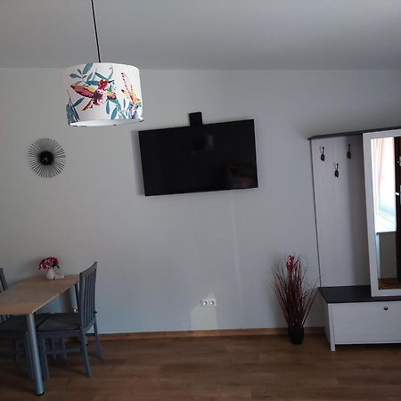 Lapiu Ola Apartment Utena Bagian luar foto