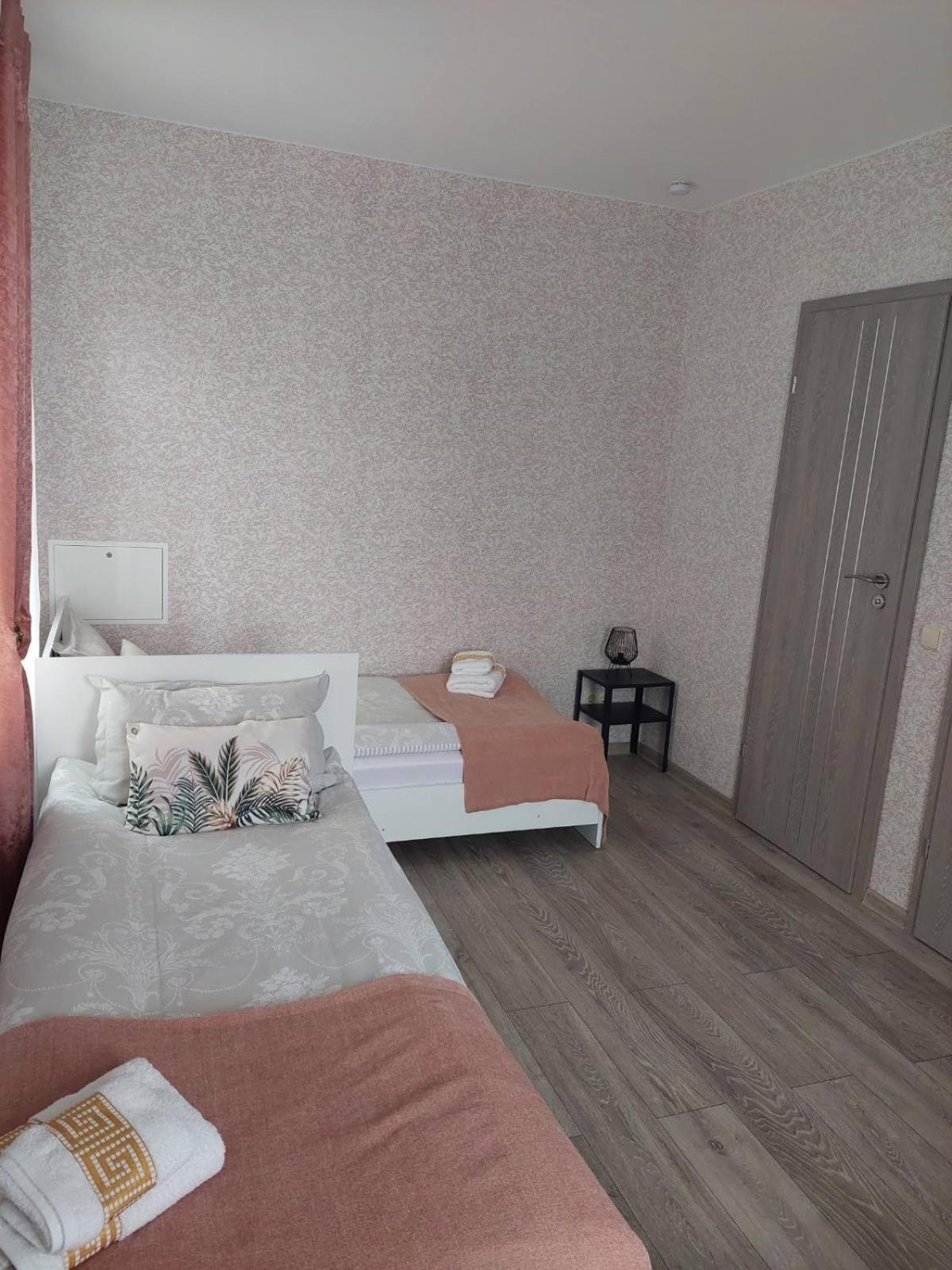 Lapiu Ola Apartment Utena Bagian luar foto