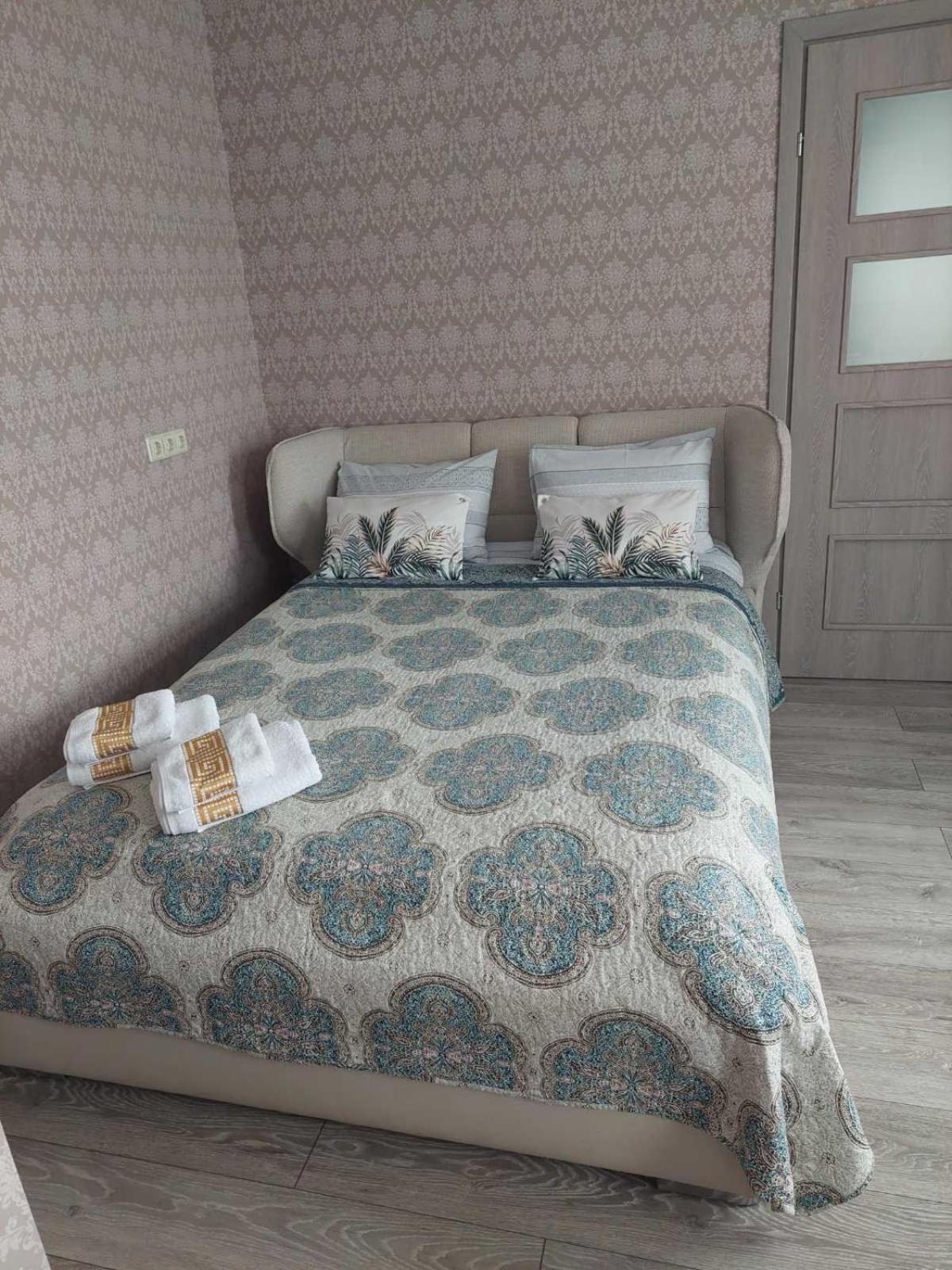 Lapiu Ola Apartment Utena Bagian luar foto
