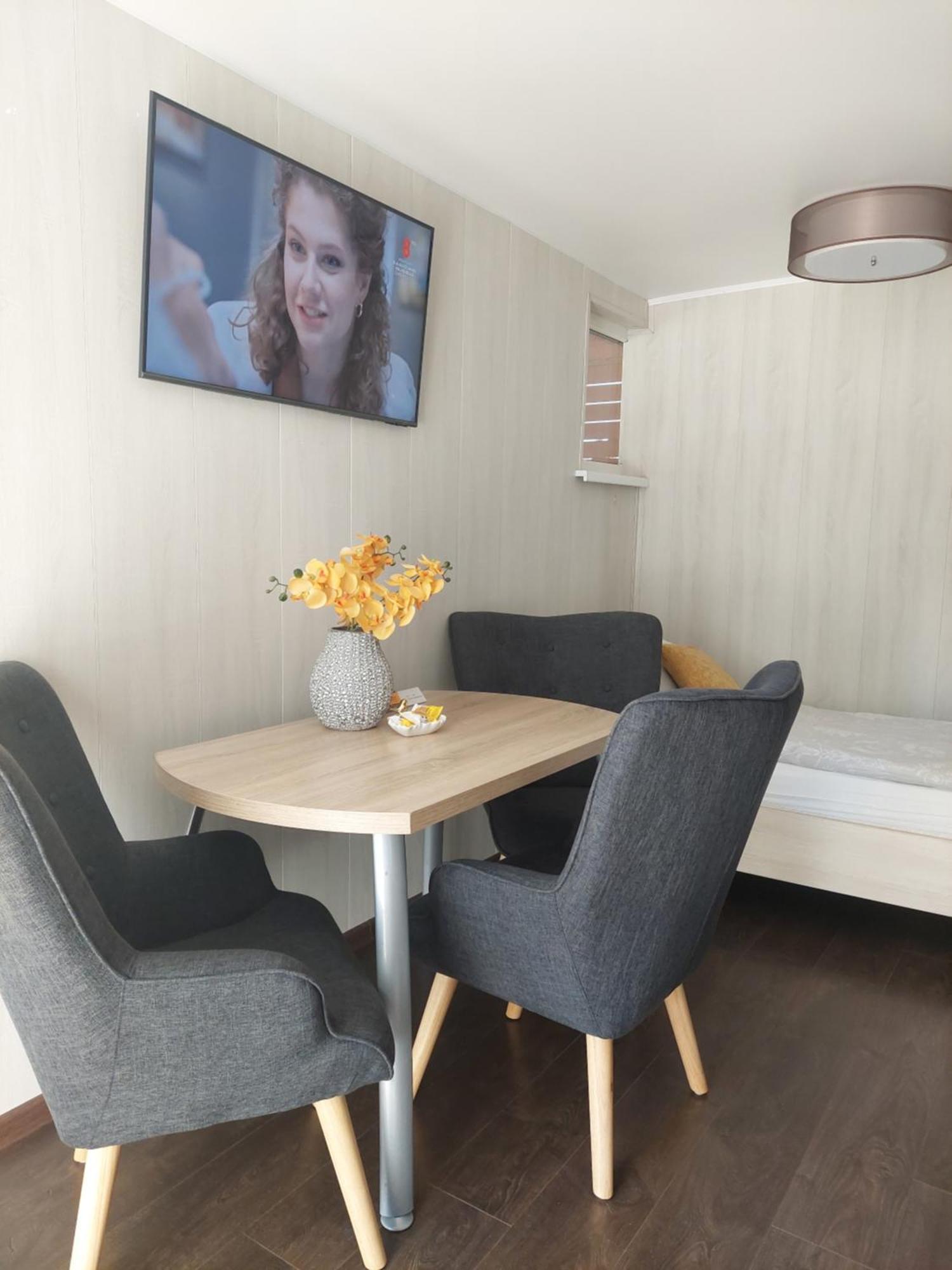 Lapiu Ola Apartment Utena Bagian luar foto